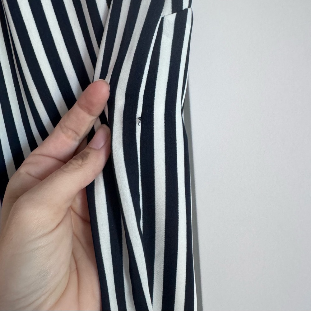 🤩 H&M Stripe Dress Size 0 - Picture 7 of 7